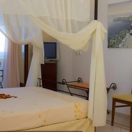 Hotel Epavlis & 4*